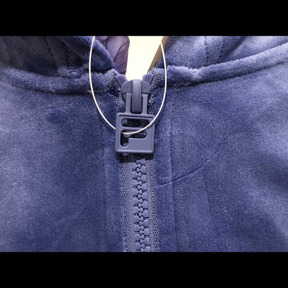 Women’s Fila Quarter Zip Velour Pullover - Picture 4 of 6